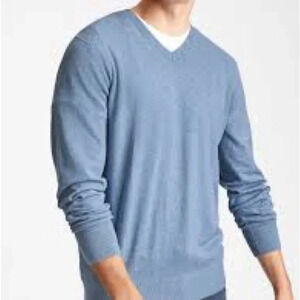 Gap v-neck blue sweater